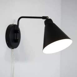 House Doctor Appliques Murales Et Spots Applique Noire Avec Petit Bras Pivotant -Luminaires Ventes applique noire avec petit bras pivotant 3