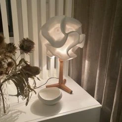 Now’s Home Lampes à Poser Lampe à Poser En Zipper Ivoire Pied En Teck H64 -Luminaires Ventes lampe a poser en zipper ivoire pied en teck h64 4