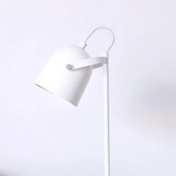 Dyberg Larsen Lampes à Poser Lampe De Table En Métal Blanc Mat, H 37 Cm D 11 Cm -Luminaires Ventes lampe de table en metal blanc mat h 37 cm d 11 cm 2