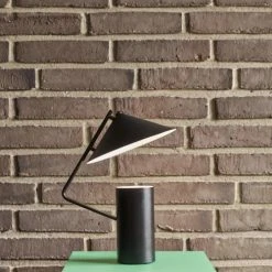 Hubsch Lampes à Poser Lampe De Table En Métal Noir -Luminaires Ventes lampe de table en metal noir 14