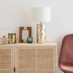 Maisons Du Monde Lampes à Poser Lampe En Céramique Dorée Sculptée Et Abat-jour écru -Luminaires Ventes lampe en ceramique doree sculptee et abat jour ecru 1000 11 13 200339 4