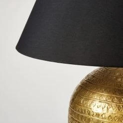 Maisons Du Monde Lampes à Poser Lampe En Métal Bronze Et Abat-jour Noir -Luminaires Ventes lampe en metal bronze et abat jour noir 1000 1 6 177413 6
