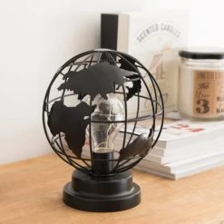Maisons Du Monde Guirlandes Et Décorations Lumineuses Lampe Globe En Métal Noir Ajouré Avec Ampoule LED -Luminaires Ventes lampe globe en metal noir ajoure avec ampoule led 1000 11 1 195120 3