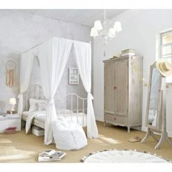 Maisons Du Monde Suspensions Enfant Lustre En Métal Blanc Effet Vieilli Et Pompon Cœur -Luminaires Ventes lustre en metal blanc effet vieilli et pompon coeur 1000 10 5 150885 3